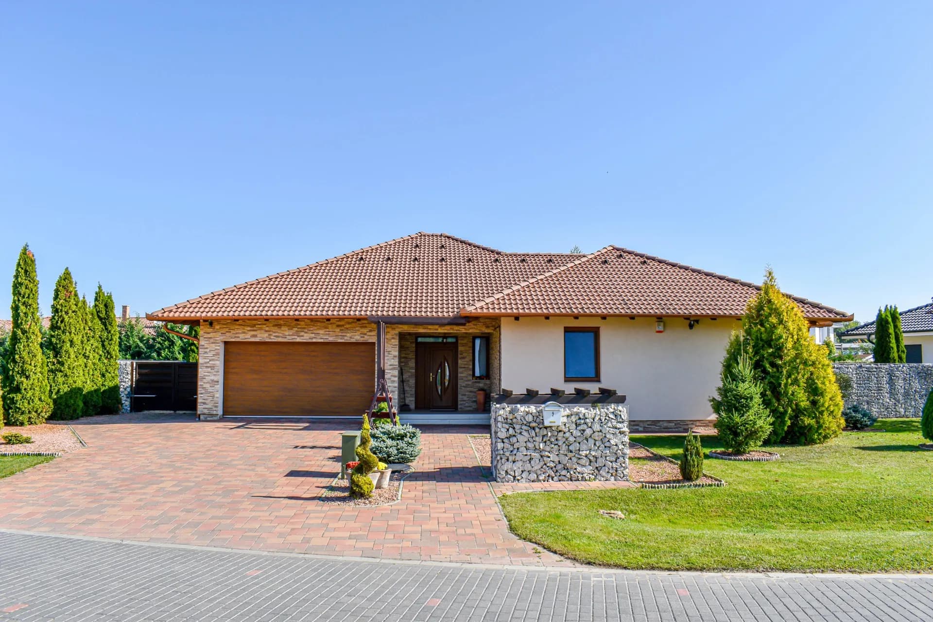 Husztikert Gabion